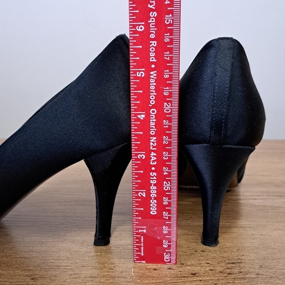 J. Crew Black Heels Women's Size 8 Fabric Upper Bow Open Toe Gold Made in Italy - Picture 7 of 16